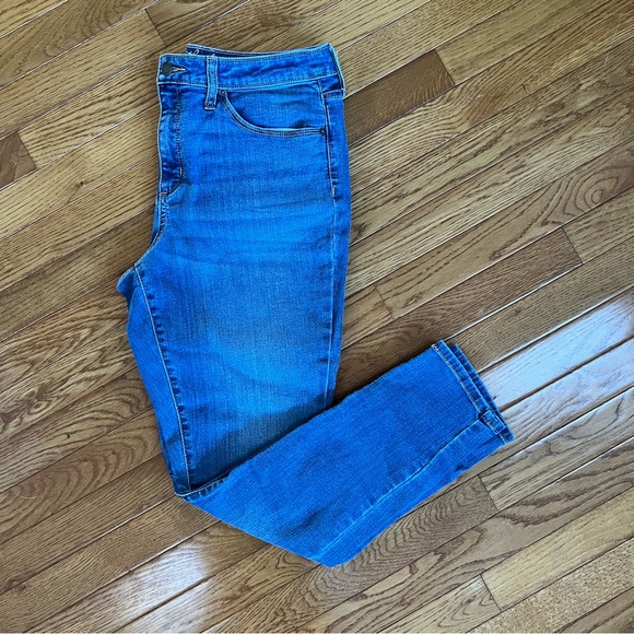 Universal Thread High Rise Skinny Jeans - Picture 2 of 4